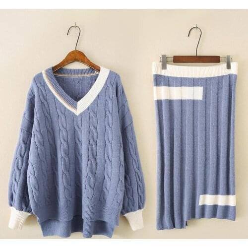 Plus size womens suit plus size fall / winter new v-neck knit knit knit knit and knit wrap-around skirt two-piece suit