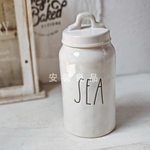 Nice Japanese ceramic jar. Household hand pinched storage tank household furnishings andeliang product defects