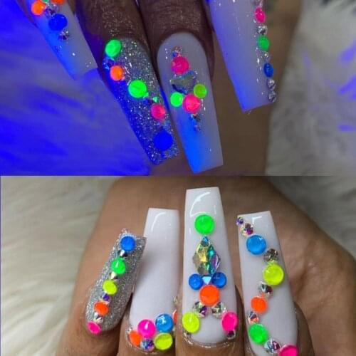 Nail Art 3D Neon Crystal Gem Luminous Rhinestone Flat Back Glow In The Dark Nail Decorations