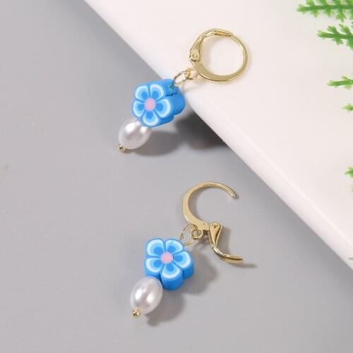 2021 New Fashion Rainbow Soft Pottery Heart Smiley Earring For Women Jewelry Vintage Punk Goth Earring Smiley Flower Evil Eye