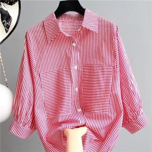2021 New Fashion Women Chic Loose Shirts Female Cotton Casual Blouse Autumn Ladies Button Stripe Long Sleeve Shirt Tops Q568