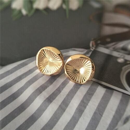 Lovely Cute Gold Tone Textured Groove Button Shape Stud Earrings For Women Girl Classic Casual Daily Jewelry DecorationAccessory