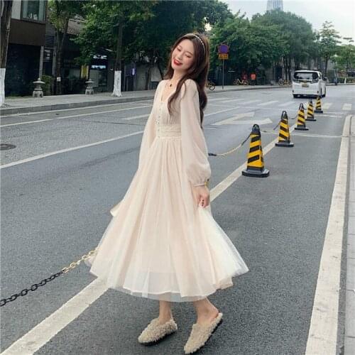 2021 New Early Spring Autumn French Retro Women V-neck Puff Sleeve Mesh Lace Elegant Slim Fairy Mid Long Dress Vestidos Y510