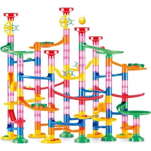 GOOD LUCKY BOY Maze Constructors