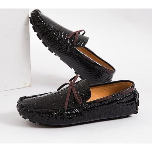 Mens Loafers Moccasins Slip on Leather Casual Shoes Fashion Lazy Peas Shoes PU Leather Big Size Slip on Flats Driving Shoes