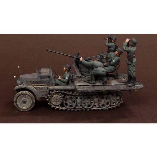 1/35 Resin Model Building Kit Figure air defense Crew (not contain vehicle)