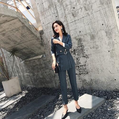 Suit female striped suit straight pants two-piece 2018 autumn and winter new self-cultivation temperament fashion occupation