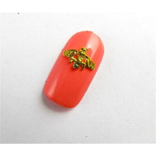 Gold Animal 3d Metal Nail Art Bee Popular Alloy Nail Tips Jewelry 10*5mm A315