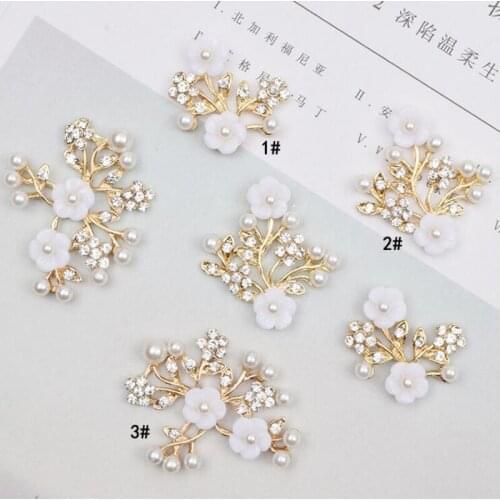 50pcs Flower Pearl Crystal Rhinestone Appliques Brooch Buckle strass Flatback Shoes Bag Wedding Brides Hairpin Hair Clip Decor