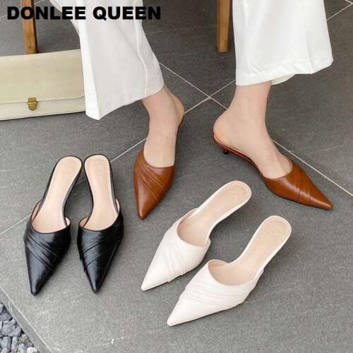 Brand Slippers Women Pointed Toe Slides Women Low Heel Mules Thin Heel Slippers Outdoor Flip Flops Pleated Shoes Female Sandals