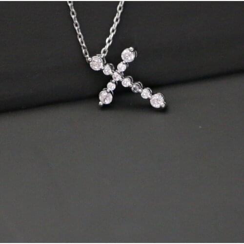 Simple Cute Small Zircon Cross Shape Pendant Necklace Trendy Crystal Silver Color Charm Chain Choker Necklace Women Jewelry