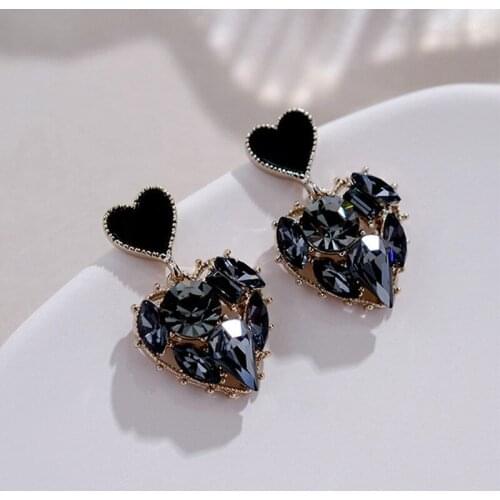 2020 Trendy Grey Crystal Love Heart Dangle Earrings for Women Sweet Fashion Jewelry Fashion New Arrival