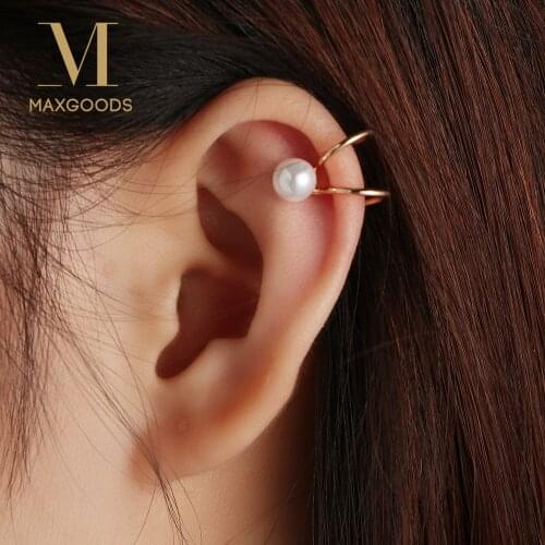 2Pcs Fashion Womens U-shaped Pearl Clip Earrings Heart Butterfly Moon Female Ear Cuff On Earrings Metal Jewelry For Women Gift