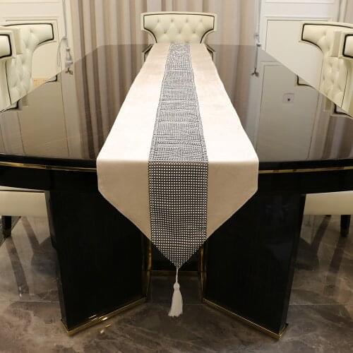 Tassel Table Runner Black Rhinestones Table Flag Modern European Table Runners Bed Banner for Home Party Wedding Decoration