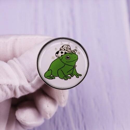 Green Froggg With A Cowboy Hat Pin Funny Novelty Brooch Cartoon Animal Badge