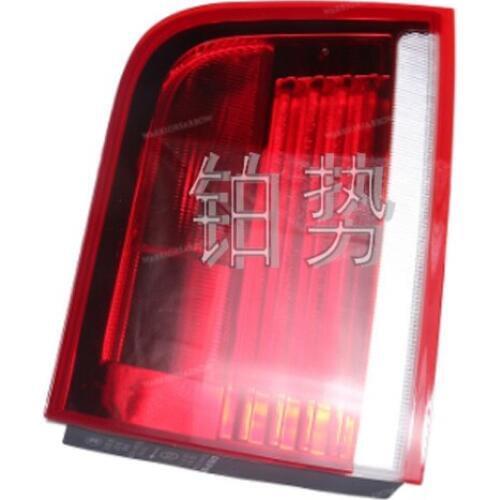 Car Rear light Rear trunk lid right side 2006-b mwX5 E70 4.8i 3.0si 3.0d 3.0sd Rear tail light assembly Turn signal Brake light