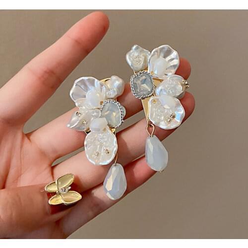 VSnow Baroque Crystal Irregular Simulation Pearl Waterdrop Dangle Earring for Women Rhinestones Long Earring Jewelry Pendientes