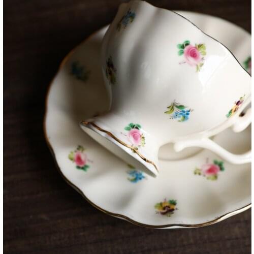 Gold Edge Creamy Ceramic Rose Coffee Cup Saucer/Retro Afternoon Teacup Saucer coffee mug tea cup turkish coffee set