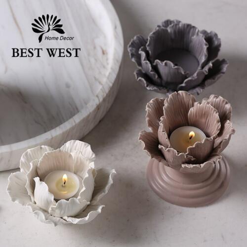 White Vintage Ceramic Candlestick Creative Romantic Candle Holder Home Living Room Soportes Para Velas Lotus Lamp Crafts MM60ZT