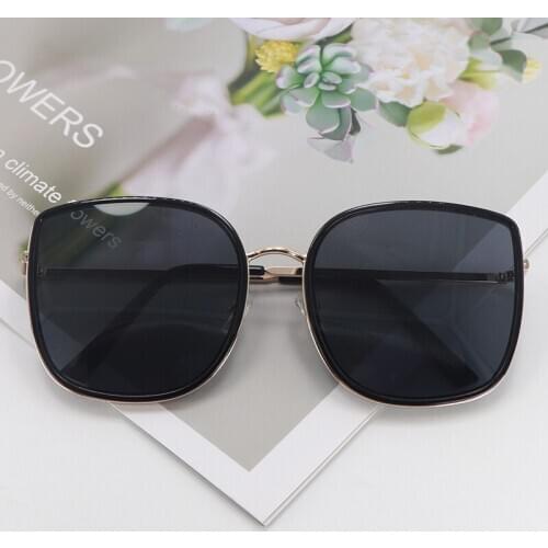 Oversize Square Luxury Vintage Sunglasses Women Men Brand Designer Fashion Retro Mirror Colourful Lens Cat Eye UV400 Sun Glass