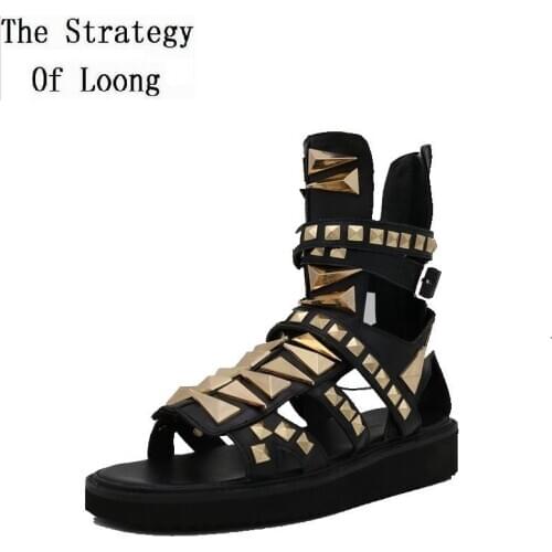 Summer New Korean Style Fashion Buckle Rivet Flat Heels Peep Toe Cut Out High-top Men Beach Gladiator Sandals 20200915