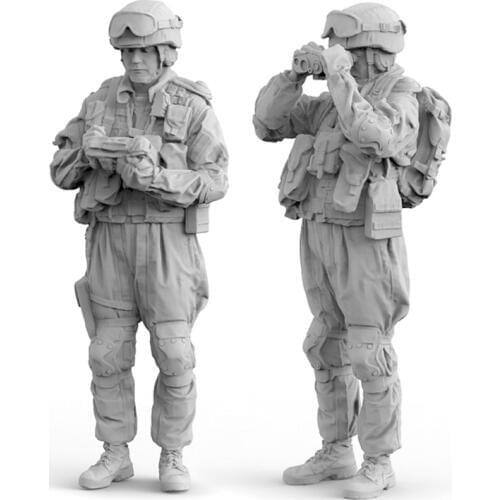 Crazy King1/35 resin soldier model package modern Russian army two people GK white model hand 356