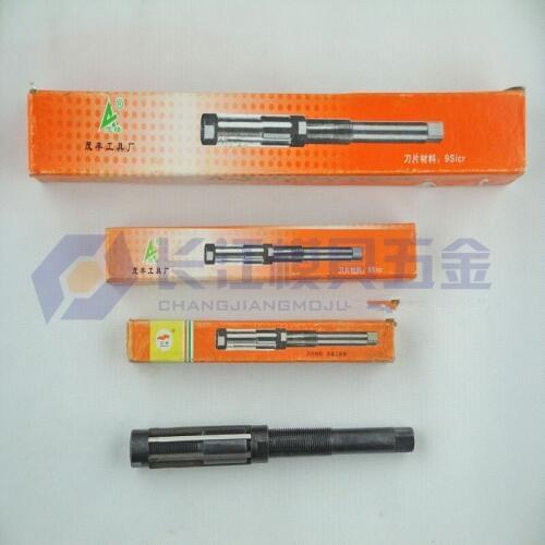 The adjustable hand reamer Adjustable reamer( 33.5-38mm ) blade material