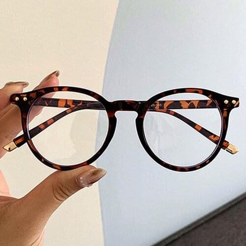 Fashionable Glasses Frame for Women Vintage Blue Light Computer Men Spectacle Round Optical Eyewear