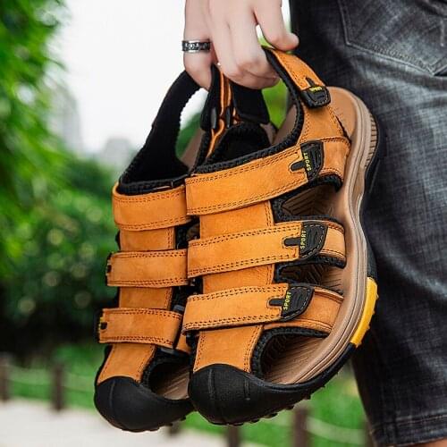 New Summer Mens Sandals Genuine Leather Casual Mens Shoes Outdoor Comfortable Breathable Beach Sandals Roman Fashion Sneakers