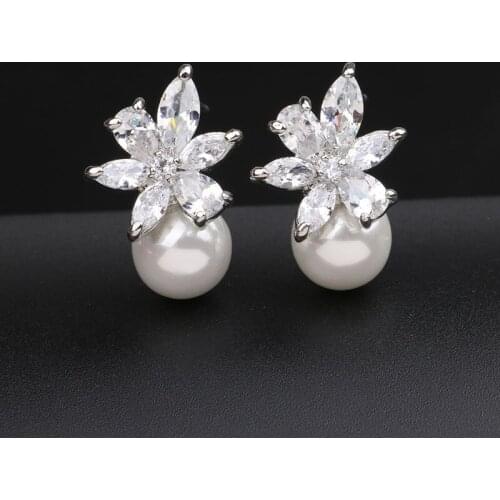 Fashion Cute Exquisite Flowers Stud Pearl Crystal Earings CZ White AAA Zircon for Charm Women Jewelry Wedding Party Gifts
