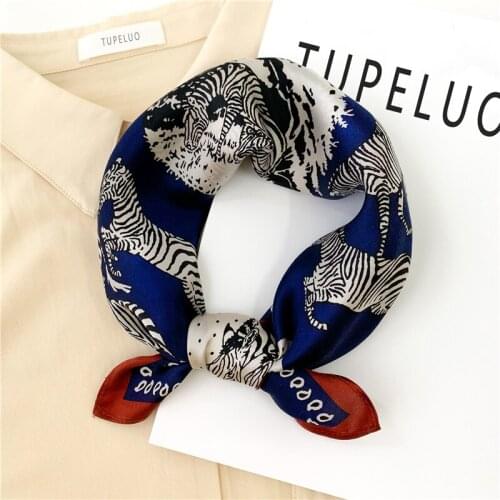 2021 Pure Silk Scarf Women Neck Small Foulard Square Scarves Female Hair Band Print Design Print Bandana Spring New Kerchief Tie