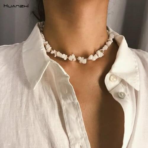 HUANZHI 2021 New Sea Style White Color Crystal Spar Geometric Natural Gravel Transparent Beading Necklace for Women Jewelry