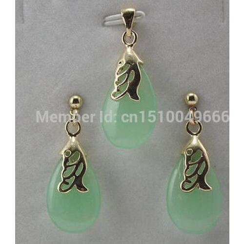 Hot sale FREE SHIP>>>>set of light green jade Pendant Necklace Earring jewelry