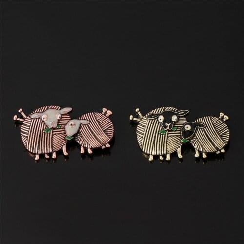 Vintage Ball Of Yarn Sheep Brooch Cute Animal Pins Enamel Jewelry For Women Girls Daily Party Decoration Accessories Gift