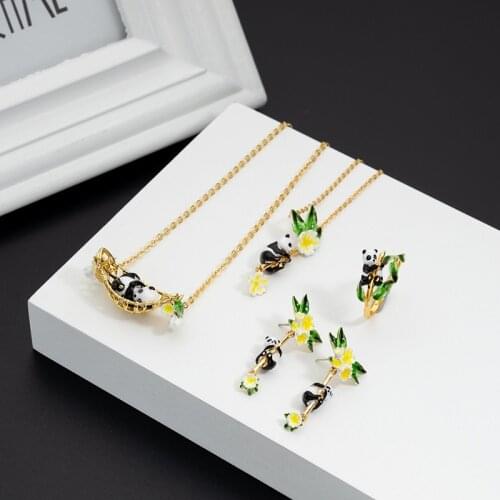 Sweet Elegant Panda Bamboo And Flowers Pendant Necklace For Women Fashion Jewelry Accessories Cute Chinese Style Animal Neck