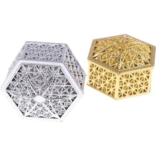 Hollow Gold Silver Foil Cake Candy Box Wedding Favor Marriage Baby Shower Gift Box Packaging Party Event Supplies