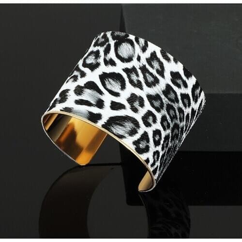 Mulan garden Rigid Bracelets