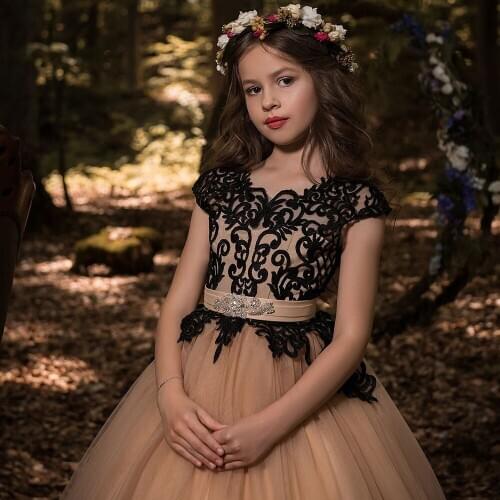 Flower Girl Dresses for Wedding Princess Birthdays Party Wedding Ball Gowns Hot Tulle Cap Sleeves Double V-neck Lace Appliques