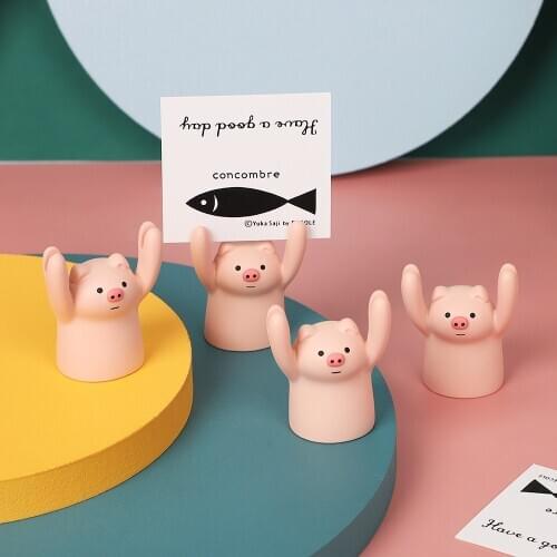 JIANUWU 1pcs Cute cartoon pig raising hands folder desktop cute cartoon girl heart vertical pendulum note photo folder ornaments