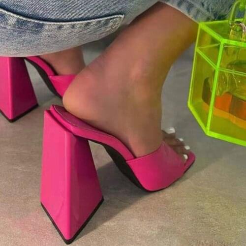 2021 Women Design 10cm High Heels Slides Mules Summer Peep Toe Patent Leather Green Yellow Thick Block Heels Slippers Party Shoe