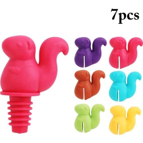 1pc Creative Wine Stopper Leakage-Proof Squirrel Bottle Stopper With 6pcs Wine Glass Charm Bar Accessories Tools Random Color