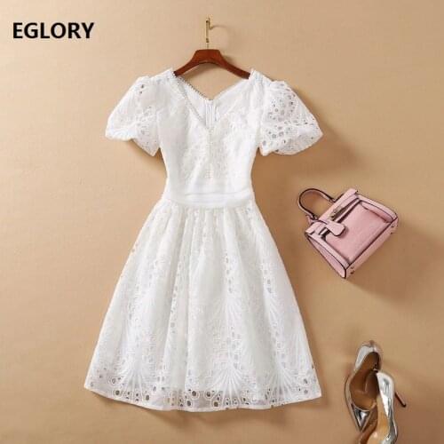Luxury Dress 2021 Spring Summer Runway Style Women V-Neck Hollow Out Embroidery Short Sleeve Slim Fit & Flare Party White Dress