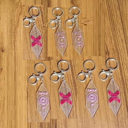 Kpop TWICE IZONE NCT X1 TXT Transparent Star Keychain Wallet Pendant Cute Key Chain Chains Bag Charm wholesale