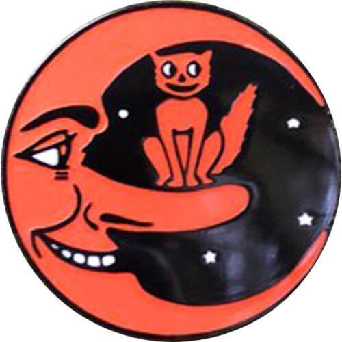 Moon cat pin