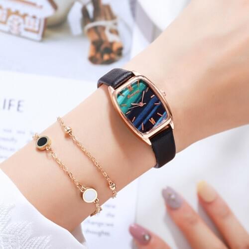 2021 fashion classic ladies luxury square head watch pu strap quartz watch bracelet set electronic watch