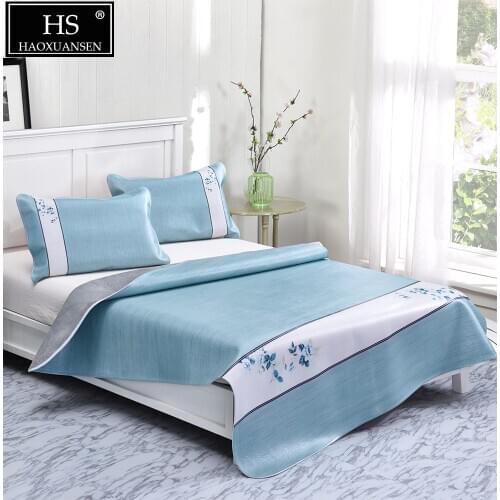 Three piece suit floral pattern 11 kg Full grain leather mat Cowhide mat Air conditioner mat thick 3.8 MM Can be customized