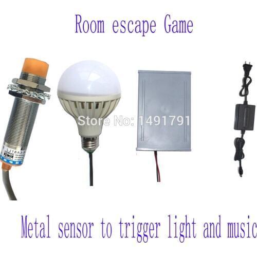 Metal sensor trigger light prop room escape props LED Bulb threatening background sound effect bulb create horrible atmosphere