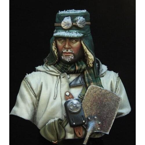 Self-assembled New Unassembled 1/10 ancient man officer bust Resin Figure Unpainted Model Kit