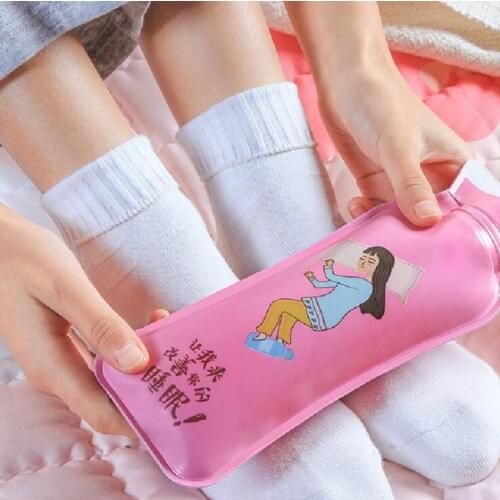 1pcs Cute Mini Hot Water Bottles Cartoon Cute Girl Hand Warm Water Bottle Small Portable Hand Warmer Hot Water Bottles