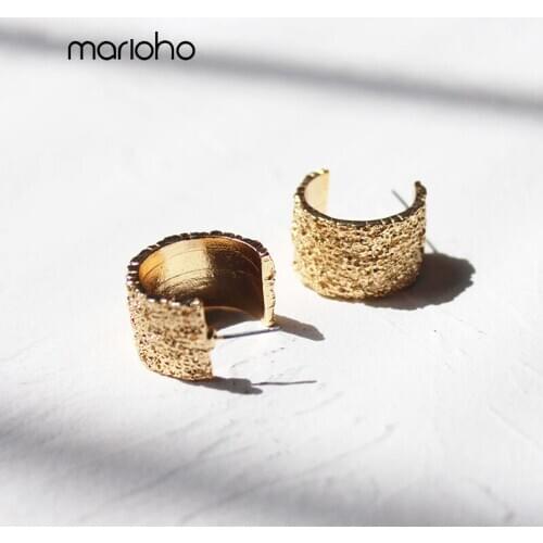 Womens European Gold Color Bump Lava Piece Wide C-Shaped Hoop Earrings Alloy Metal Geometric Earrings Simple Party Jewelry